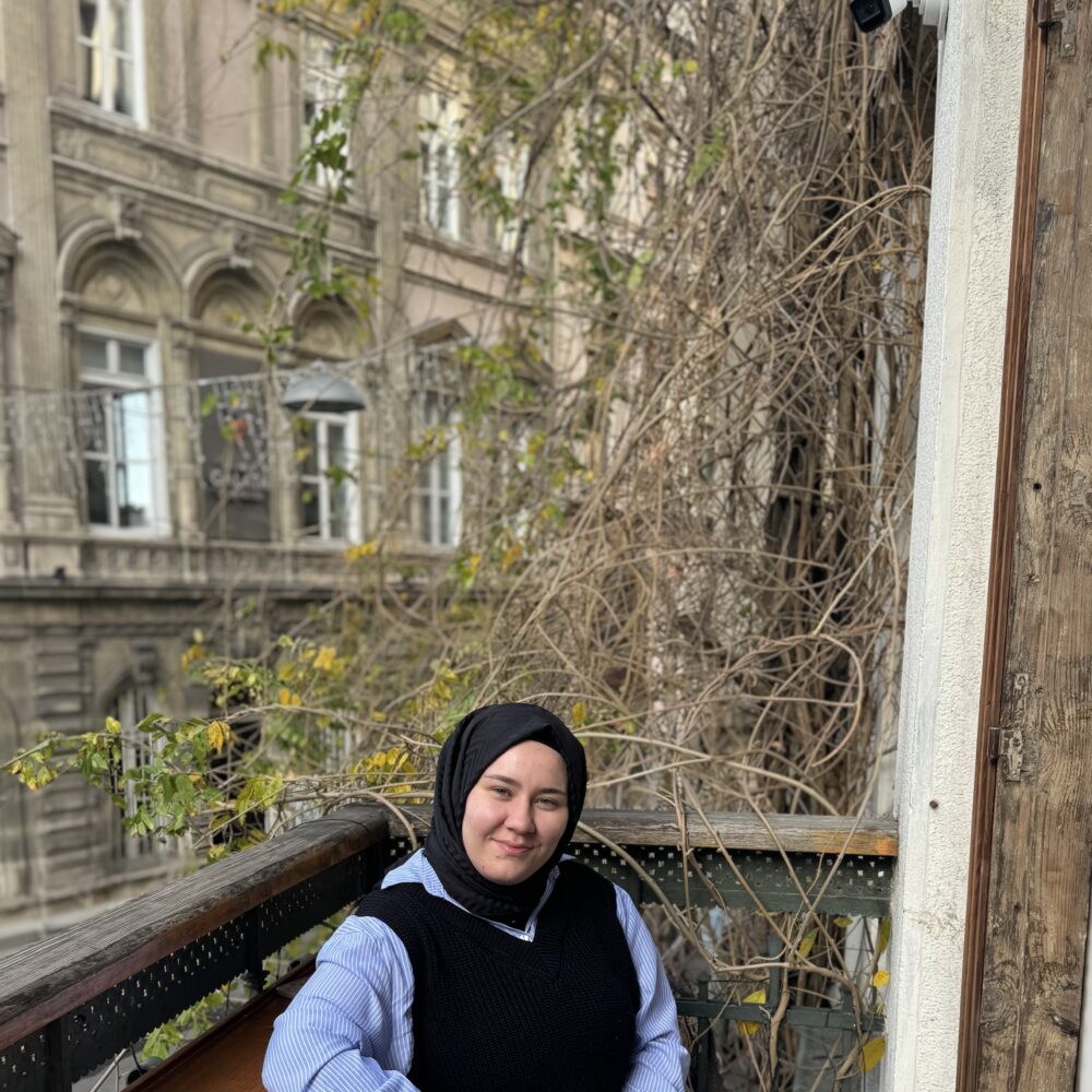 Koçluk – Rehberlik Birebir Online Ders / Öğretmen: Betül Burcu Avcıoğlu